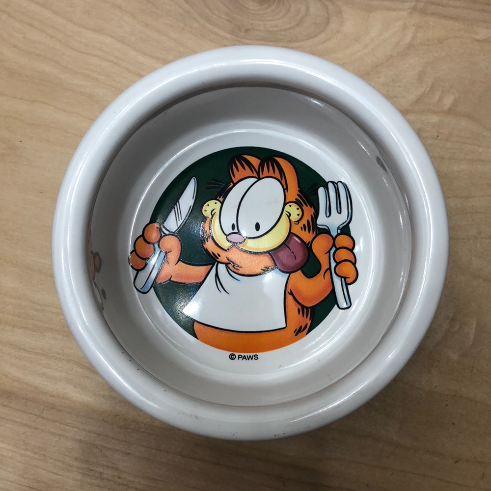 1983 PAWS Garfield Pet Food Ceramic Dish